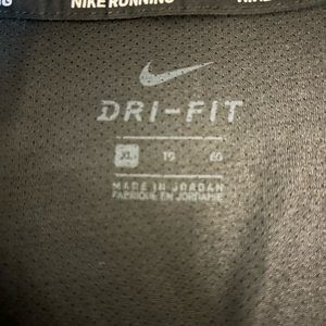 Under Armour dry-fit xl like new